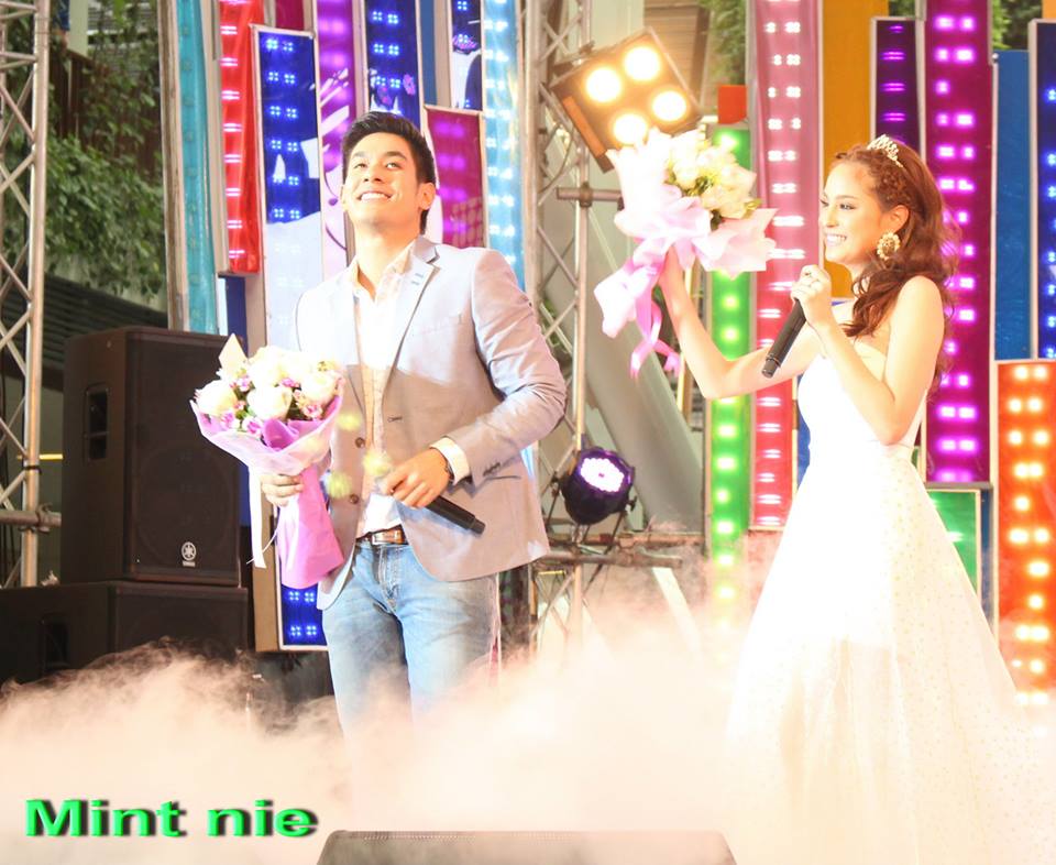 อ๋อมขวัญ 7 สีคอนเสิร์ต + แฟนคลับอ๋อมขวัญร่วมเซอร์ไพรส์วันเกิดให้อ๋อม