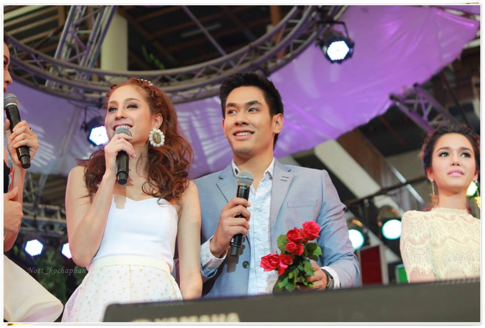 อ๋อมขวัญ 7 สีคอนเสิร์ต + แฟนคลับอ๋อมขวัญร่วมเซอร์ไพรส์วันเกิดให้อ๋อม