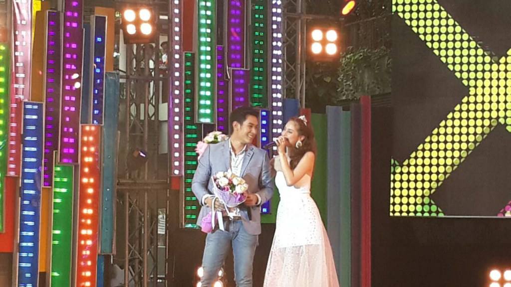 อ๋อมขวัญ 7 สีคอนเสิร์ต + แฟนคลับอ๋อมขวัญร่วมเซอร์ไพรส์วันเกิดให้อ๋อม