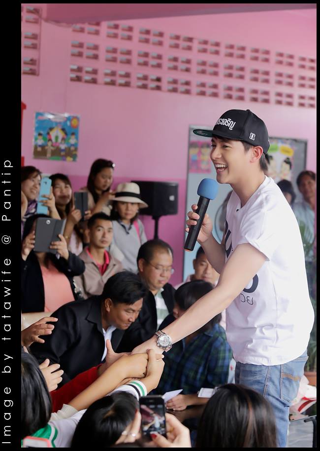 เจมส์ จิรายุ @ คนหล่อขอทำดี ปี 6 ที่จังหวัดพิจิตร