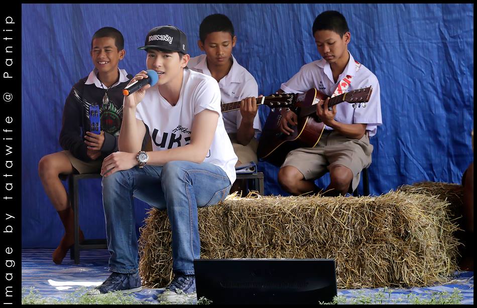 เจมส์ จิรายุ @ คนหล่อขอทำดี ปี 6 ที่จังหวัดพิจิตร