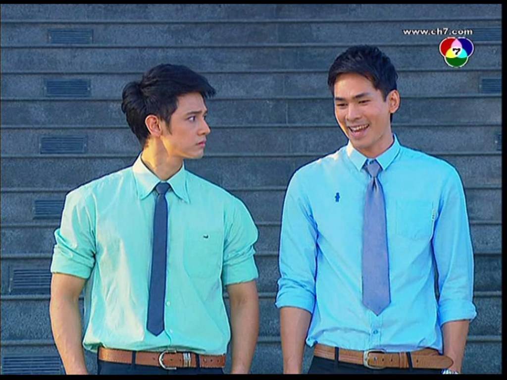 หล่อ นักแสดง. รักคนหล่อ เลือกคนรวย