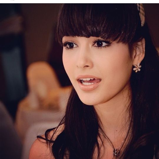 เซฟฟานี่ อาวะนิค หรือพริ้มเพรา สาวลูกครึ่ง หน้าหวาน  แห่งคือหัตถาครองพิภพจบสากล