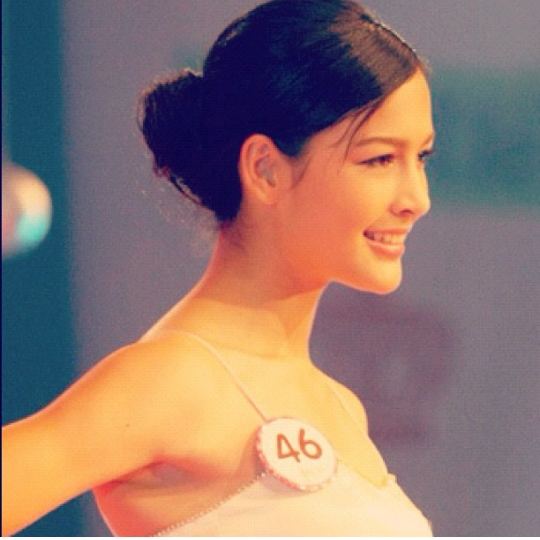 เซฟฟานี่ อาวะนิค หรือพริ้มเพรา สาวลูกครึ่ง หน้าหวาน  แห่งคือหัตถาครองพิภพจบสากล