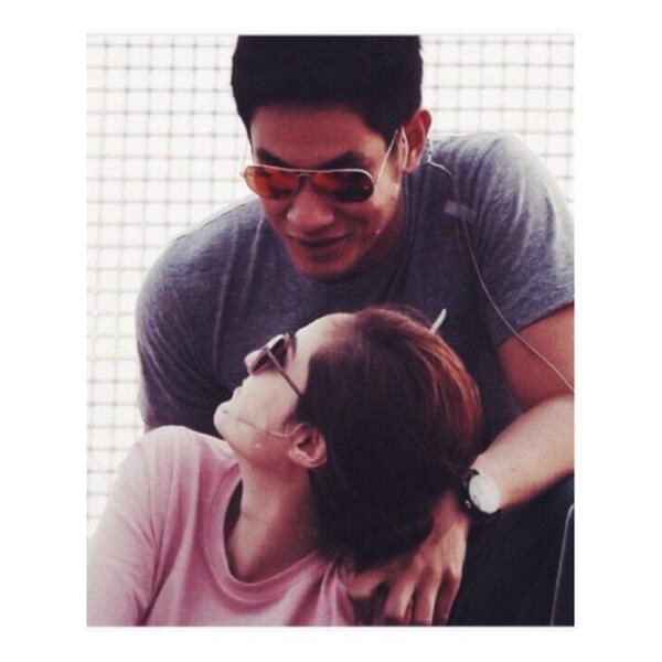 คู่จิ้น ทั้งในจอและนอกจอ (นอกจอฟินกว่า) >.<