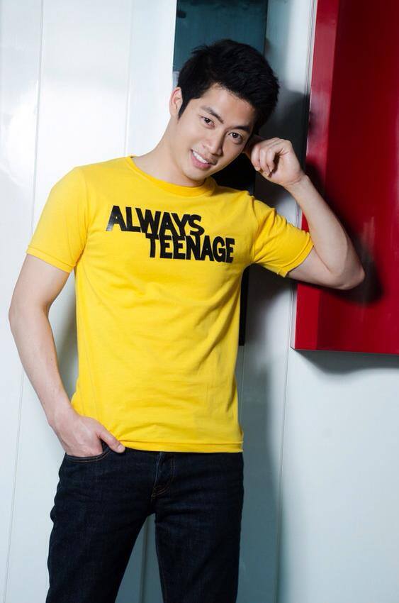 นายแบบขายเสื้อ