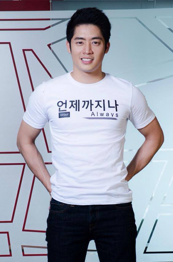 นายแบบขายเสื้อ