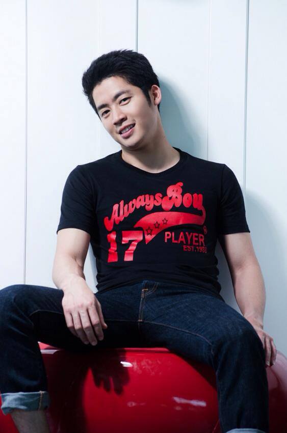 นายแบบขายเสื้อ