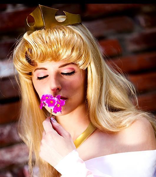 Elle fanning รับบท เจ้าหญิง Aurora ใน maleficent 2014  สวยไหมคะ ?