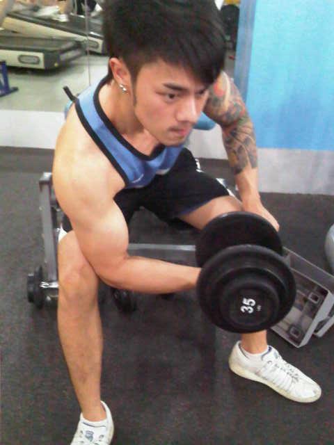 บ่หน้าสักลายเลยอึม. แฟลช-ธนกฤต (พี่ชายเฟรม-เดอะสตาร์)