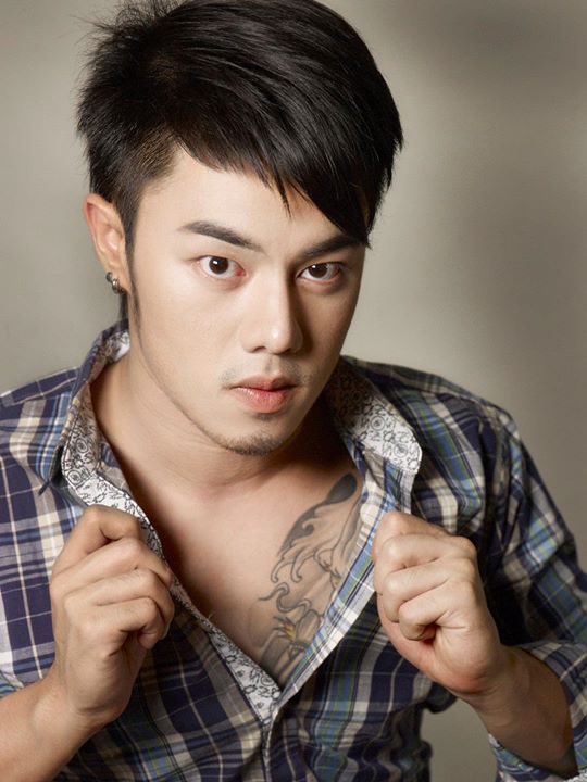 บ่หน้าสักลายเลยอึม. แฟลช-ธนกฤต (พี่ชายเฟรม-เดอะสตาร์)