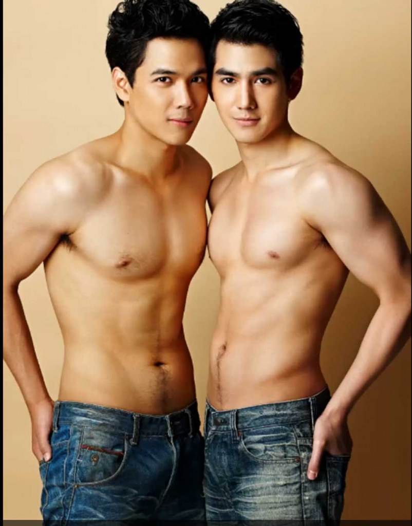 เตรียมผ้าเช็ดน้ำ ลาย.  Attitude ฉบับกุมภาพันธ์ เม้าส์ -นิกกี้.