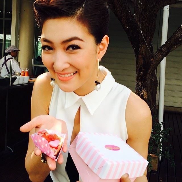 สวยมากๆ แพนเค้ก ถ่ายละคร ปีกมงกุฏ วันที่ 2 มาแล้วจร้า