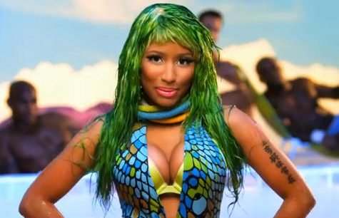 Nicki Minaj ทิ้งวิกโชว์ผมจริงแล้วจ้าา!! เปลี่ยนลุคที่คุณไม่เคยเห็นจากเทอมาก่อน!!!!!!