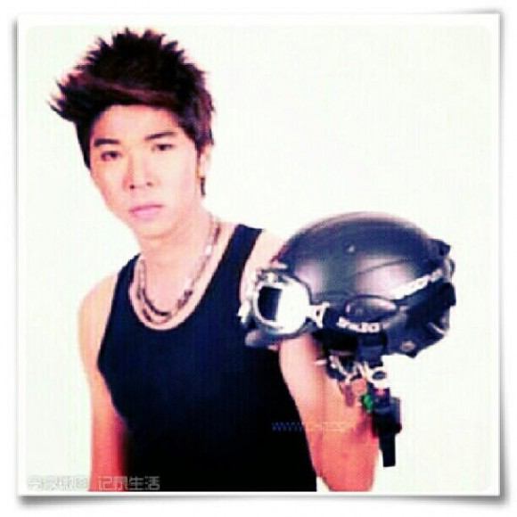 โคตรหล่อ หน้าเป๊ะมาก โอ๊ย ฟินเลย น่ารักเวอร์