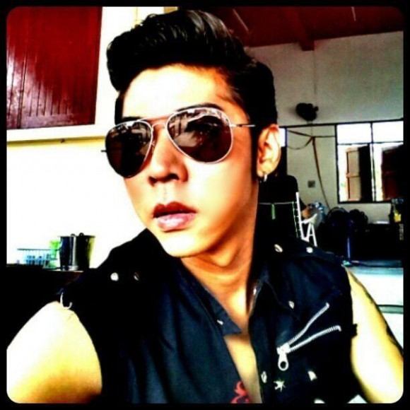โคตรหล่อ หน้าเป๊ะมาก โอ๊ย ฟินเลย น่ารักเวอร์