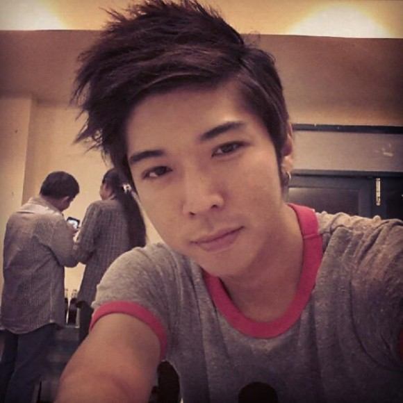 โคตรหล่อ หน้าเป๊ะมาก โอ๊ย ฟินเลย น่ารักเวอร์