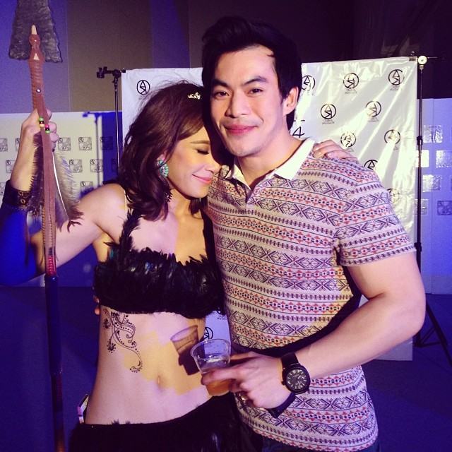 รายงานสด เอมมี่ มรกต ในงาน party  #kitaimeebday2014