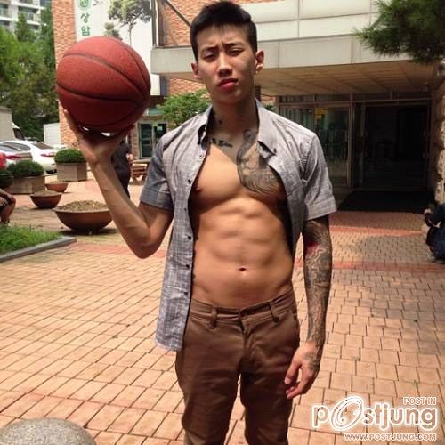 หล่อบ้างน่ารักบ้าง ๙