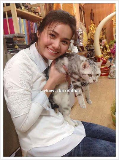 ภาพพี่ต่าย อรทัย สวย ๆ จ๊ะ