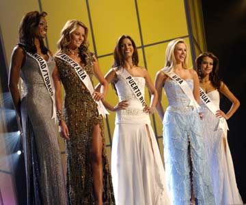 บรรยากาศ Top 5 บนเวที Miss Universe 2001-2013