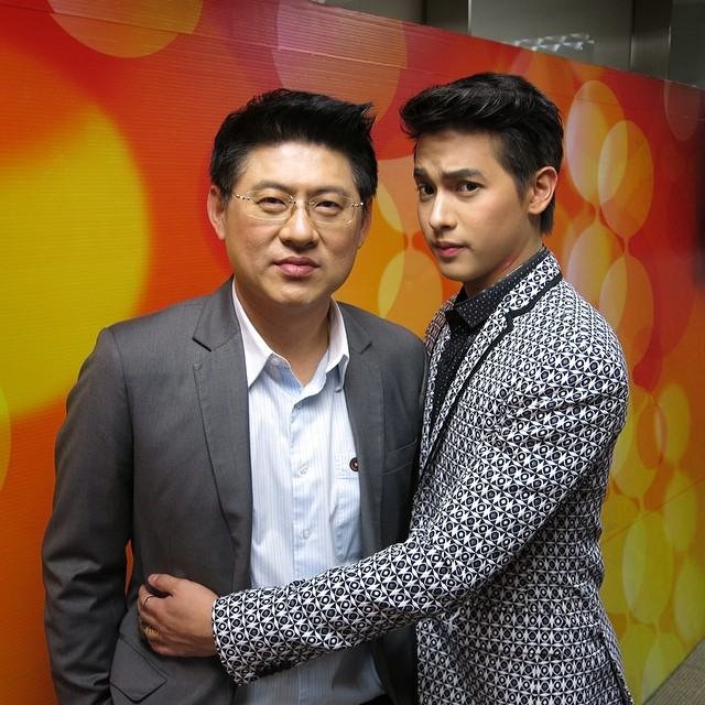 เจมส์ จิรายุ @ รายการ เรื่องเล่าเช้านี้ (10-2-57)