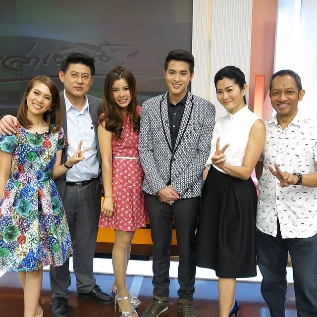 เจมส์ จิรายุ @ รายการ เรื่องเล่าเช้านี้ (10-2-57)