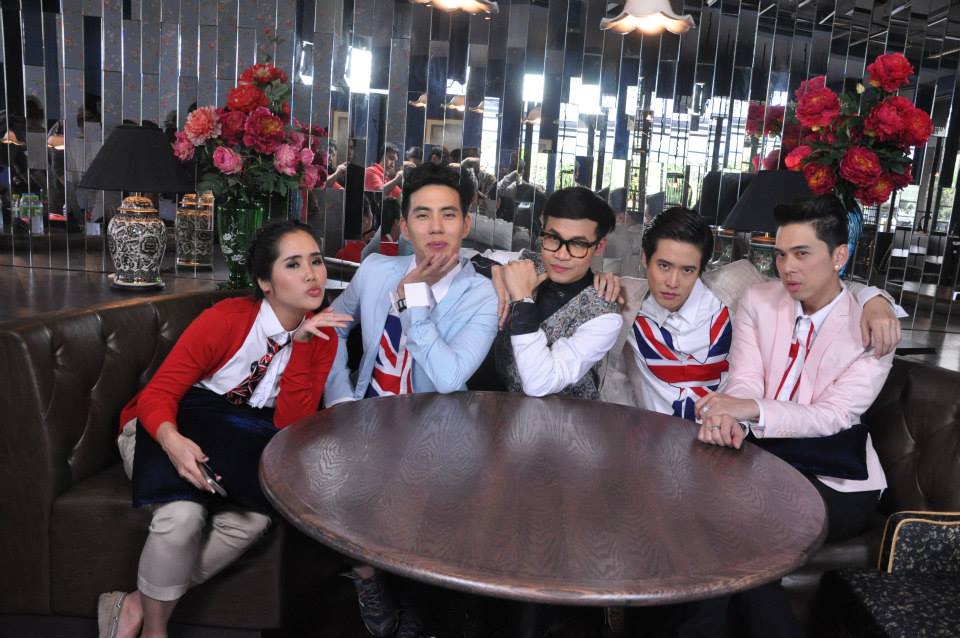 ครูลูกกอล์ฟ คณาธิป @ รายการ ปากว่ามือถึง (8-2-57)