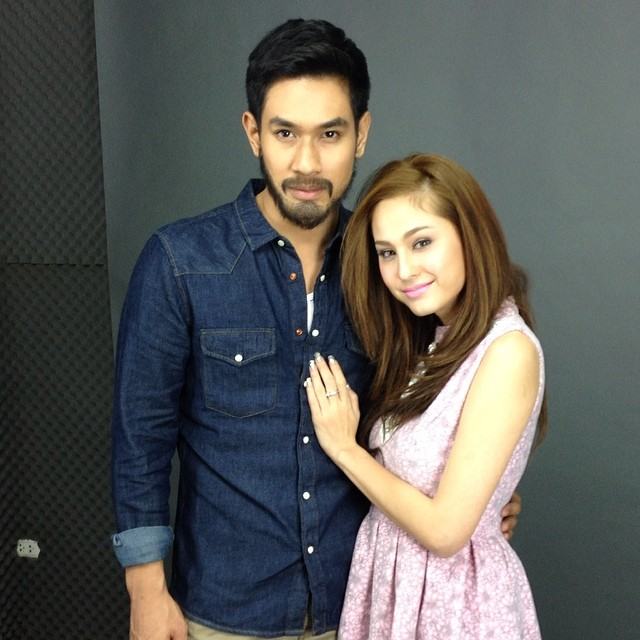 ฟิตติ้งละคร "หัวใจเถื่อน" "อ๋อม-ขวัญ" หล่อ สวยมาก