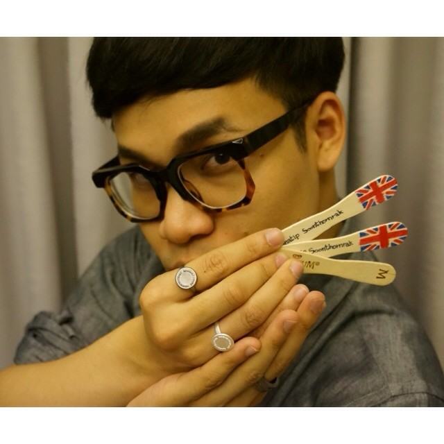 ดาราเซเลป...ทำอะไรกัน?