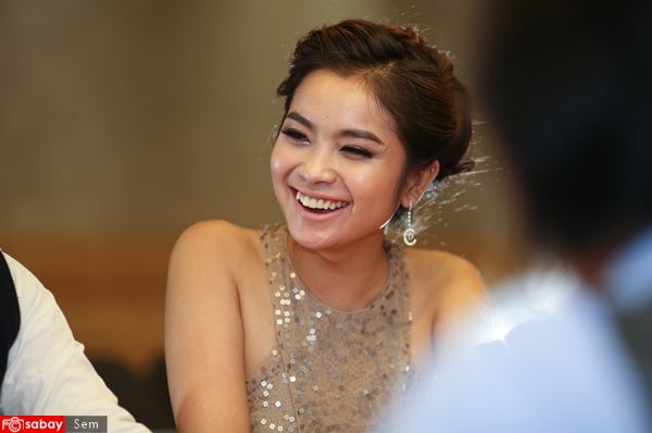 สถานีโทรทัศน์ของไทยไปสัมภาษณ์ดาราเขมรถึงกัมพูชา