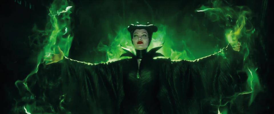 10000ล้าน แน่ๆๆ maleficent