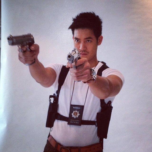 ตำรวจหนุ่มคนนี้แซ่บไม่เบา จากละครเรื่องพราว
