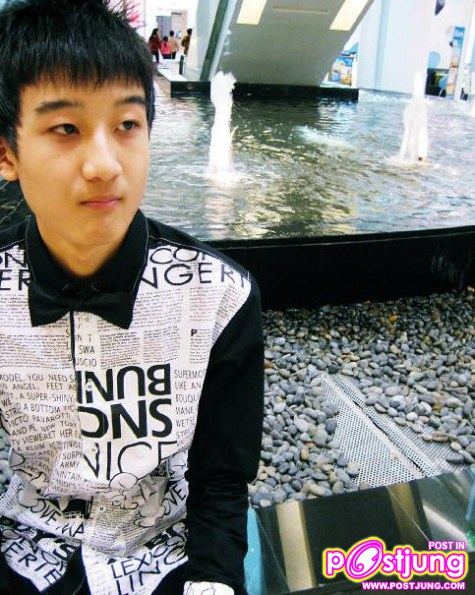 ให้ทายว่าเด็กผู้ชายคนนี้เป็นใคร?????