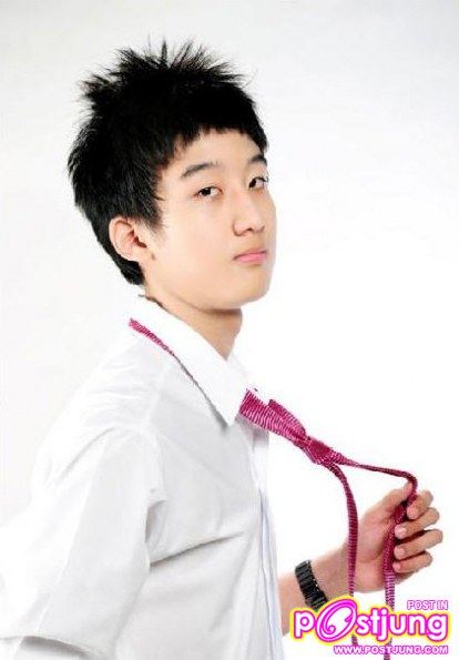 ให้ทายว่าเด็กผู้ชายคนนี้เป็นใคร?????