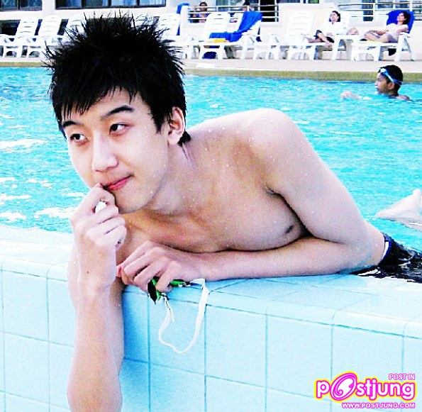 ให้ทายว่าเด็กผู้ชายคนนี้เป็นใคร?????