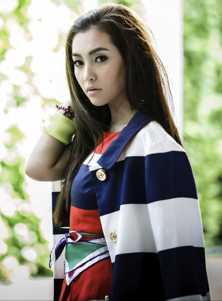 เบลล่า-ราณี @ AROUND Magazine issue 47 February 2014