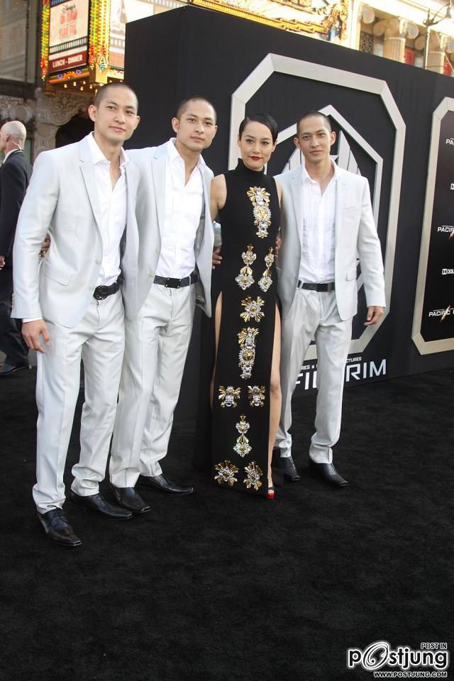 The Luu triplets แฝดสามคนดังจาก  pacific rim