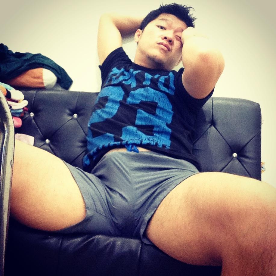 โพสต์รูปมาก็เยอะ แต่ไม่เคยโพสต์ในธีมนี้เลย  ลองดูนะครับว่าพอไหวไหม @บารวี  77