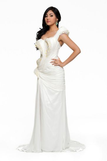 Fonthip Watcharatrakul @ Miss Universe 2010