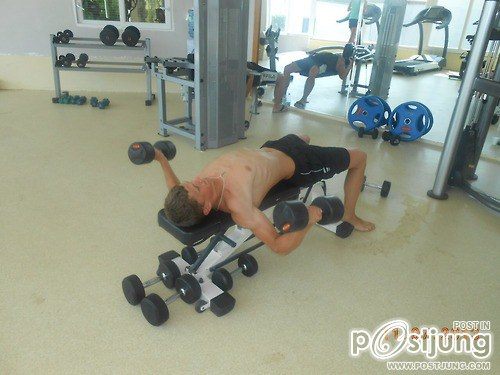 นักกีฬาเซ็กซี่ ๓๕