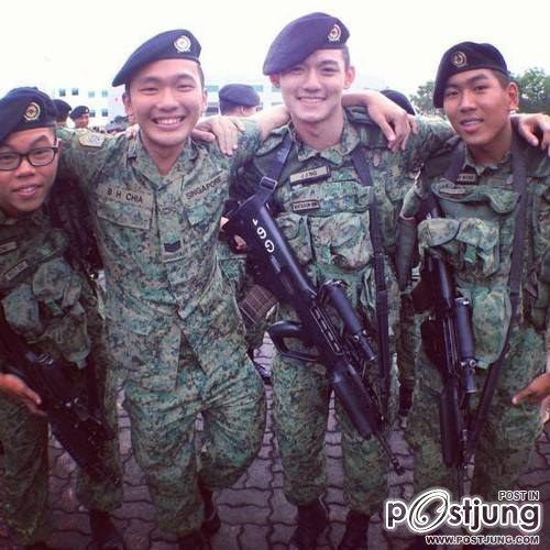 หนุ่มน้อยทหารสิงคโปร์ น่ารักอ่ะ