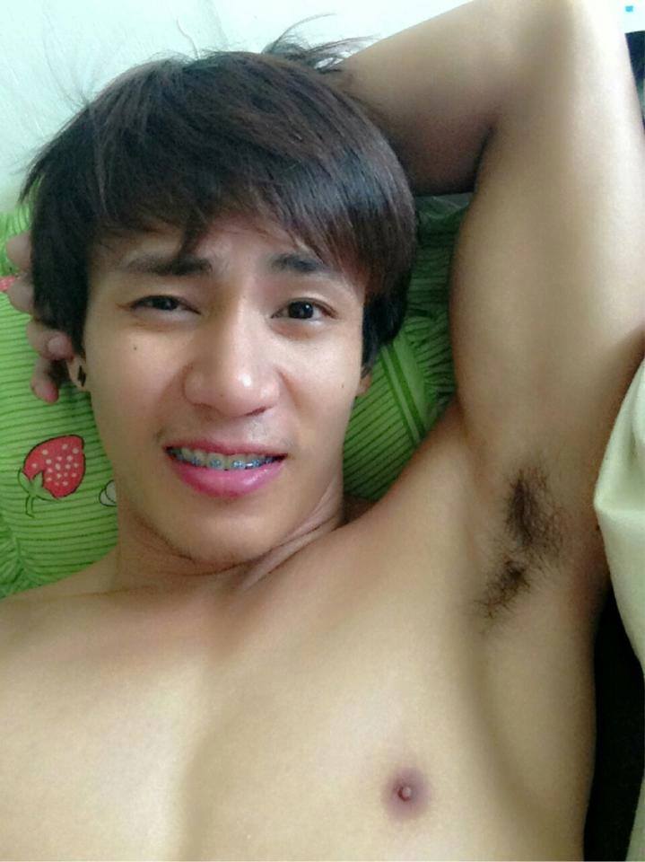 ยามเหนื่อยๆขอเพียงชายอันเป็นที่รัก มานอนข้างๆให้เราหนุนแขนหนุนไหล่  คงรีเเลกซ์ไม่น้อย @บารวี 81