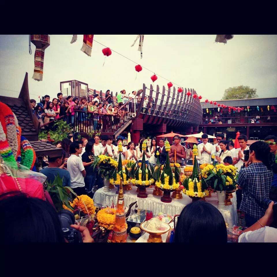 ภาพงานบวงสรวง แผลเก่า ภาพยนต์เรื่องล่าสุดของนางเอกพันล้าน ใหม่ ดาวิกา