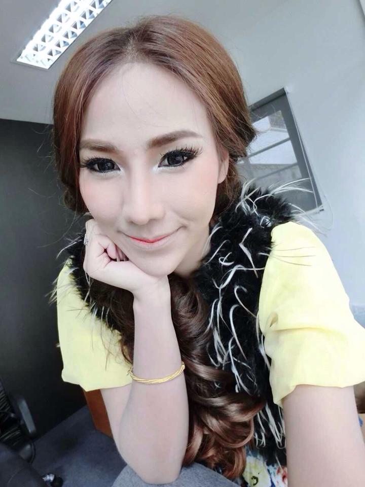 แฟชั่นน่ารักเซ็กซี่ แบบพริตตี้สาวสวย ชีสเค้ก จริยา