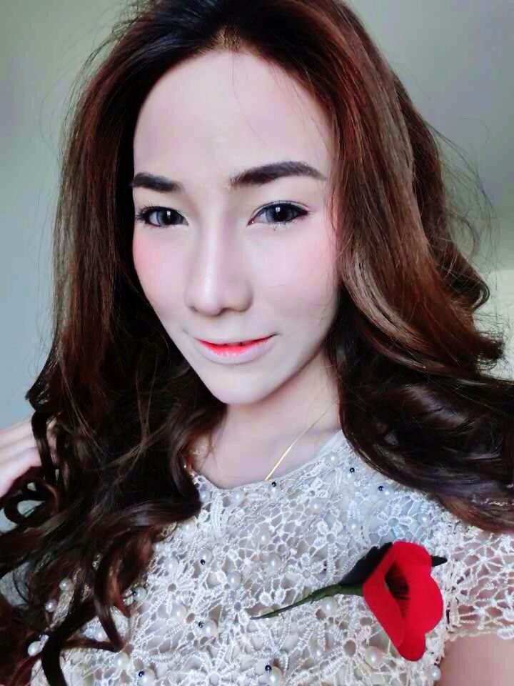 แฟชั่นน่ารักเซ็กซี่ แบบพริตตี้สาวสวย ชีสเค้ก จริยา