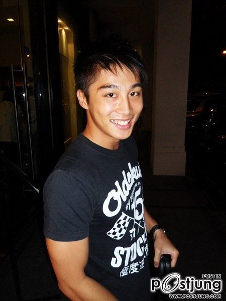 กรมอุตุบอกว่าวันสองวันนี้อากาศจะเย็นนิดนึง  ถอดเสื้อนอนบารวีว่ามันไม่ดีครับ  @บารวี 82