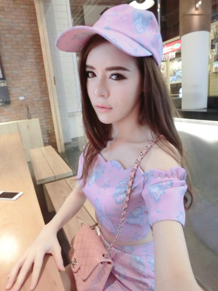 แคทตี้ แคทเธอรีน ลี สาวน่าเจี๊ย ร่างเล็ก