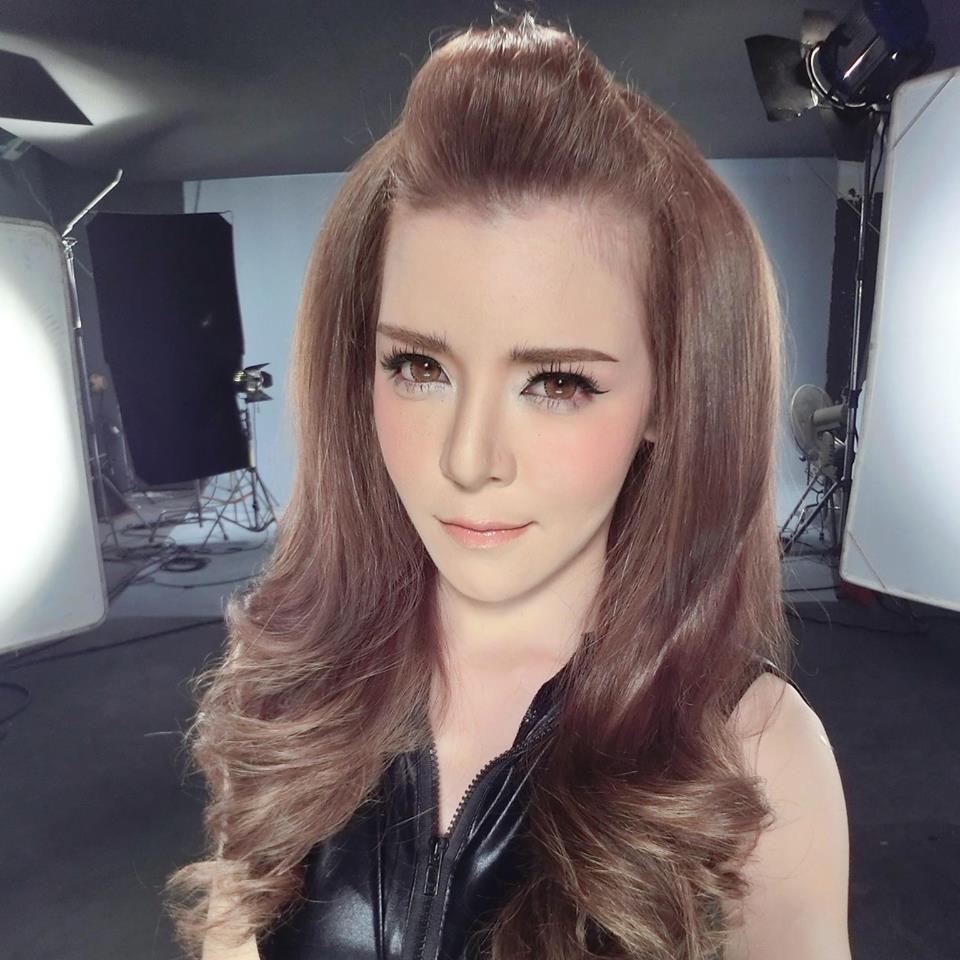 แคทตี้ แคทเธอรีน ลี สาวน่าเจี๊ย ร่างเล็ก