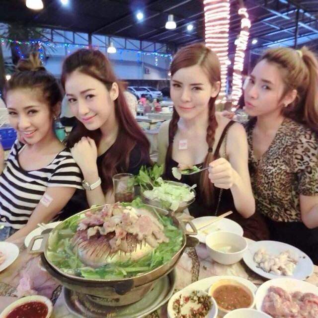 แคทตี้ แคทเธอรีน ลี สาวน่าเจี๊ย ร่างเล็ก